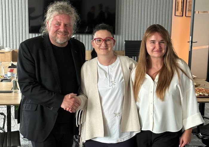 /media/k30dtcep/vafo_azan