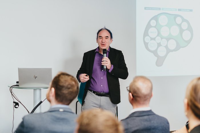 /media/ozgdvpnl/arnauddebia_ipsos-konference