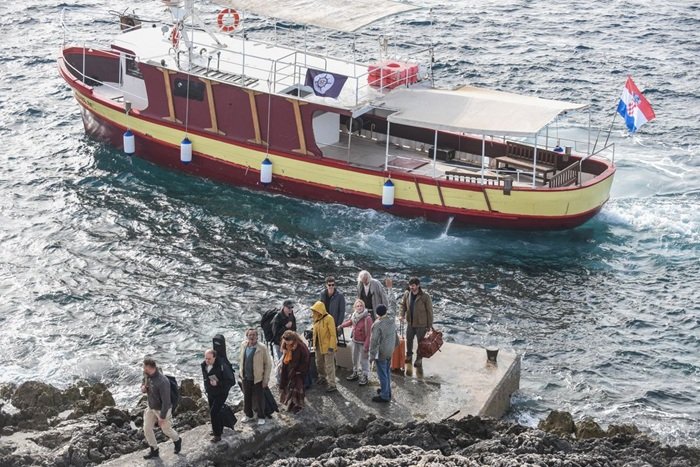 /media/jsxnc32c/bora_oneplay