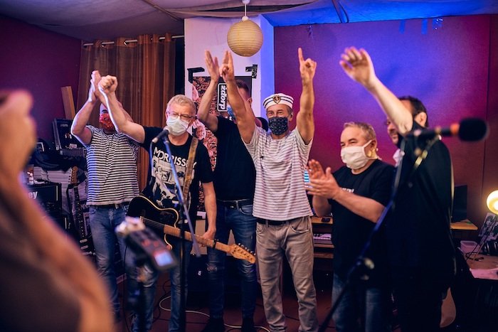 /media/12385/skupina-mňága-a-žďorp-a-její-online-zkušebna-live-foto-pro-mall-tv-jakub-koutný-kopie