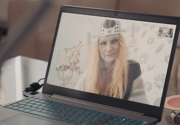 /media/12688/laska-v-case-korony