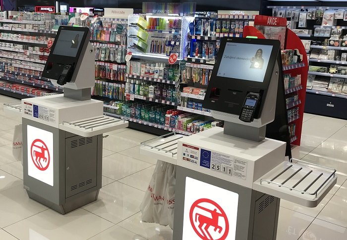 /media/13401/rossmann_samoobluzne_pokladny_1