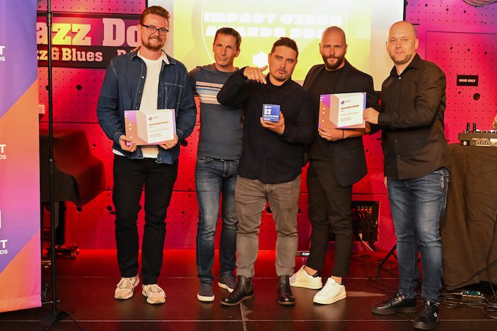 /media/043h1ti3/momentum-získalo-grand-prix