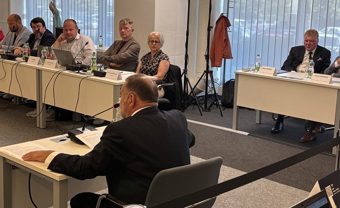 /media/hxele5vl/karas_ct