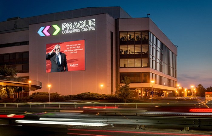 /media/553gvtcf/mff-kv_bartoska_2