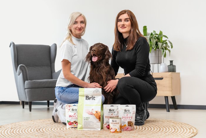 /media/20610/socialsharks_monika-skočíková-vlevo-_veronika-schmidtová-vpravo