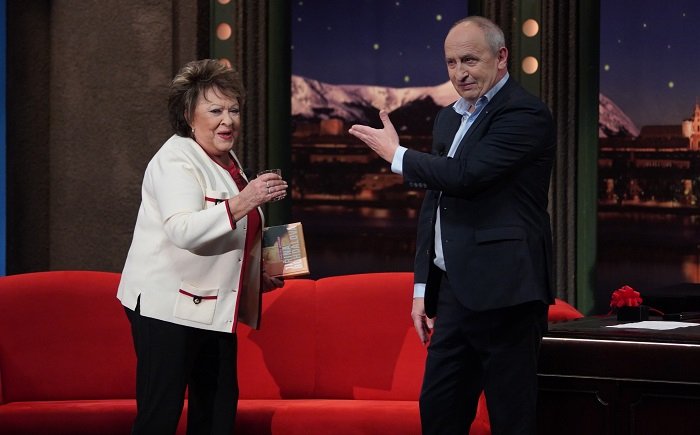 /media/15230/show-jana-krause-2020