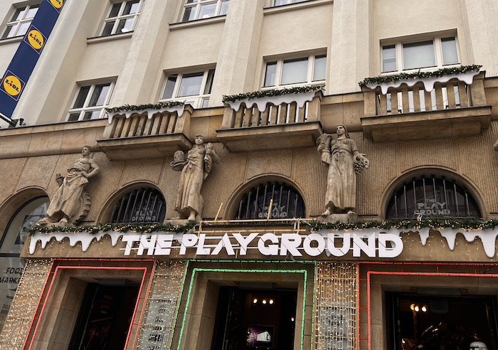 /media/bltb5vwx/theplayground