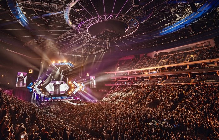 /media/26728/kiss-milenium-explosion_1