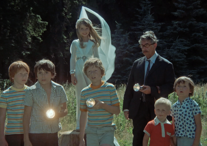 /media/e2fbl40w/at-ziji-duchove3-640x467