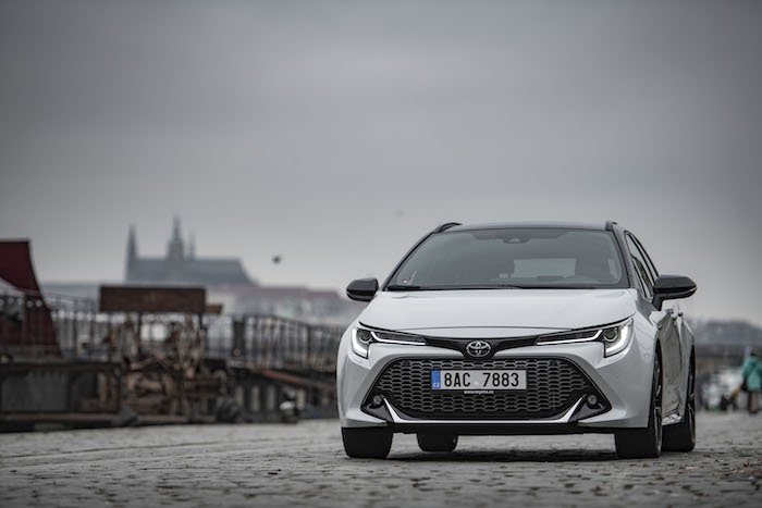 /media/24443/toyota-corolla-hybrid