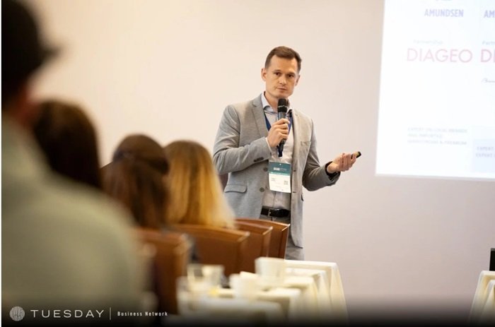 /media/42jkcnhi/branding_tomas-hejkal