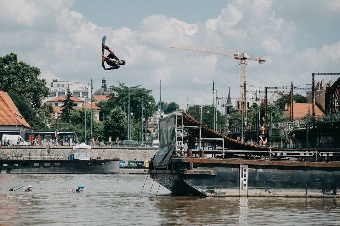 /media/17486/coolife_skoky-vltava