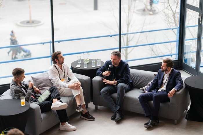 /media/e0klaxin/meetdeal_2-min