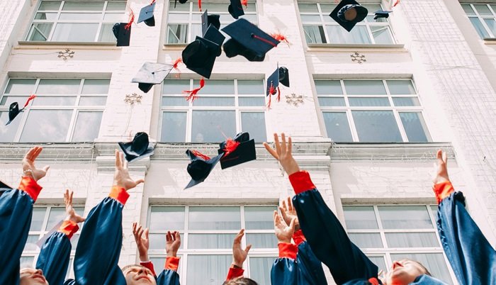 /media/11ujvs41/skola_unsplash