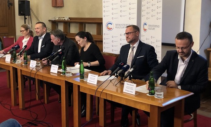 /media/h0wfil50/ministerstvo-kultury