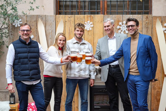 /media/4mcnms5f/budvar_cov