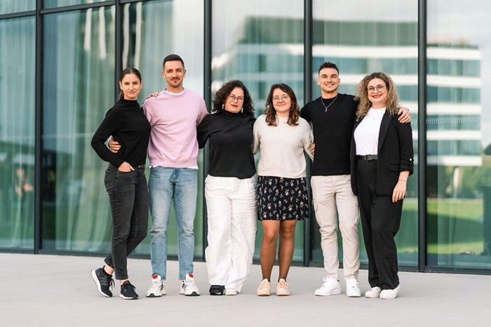 /media/b0xjx34d/tým-jp-direct