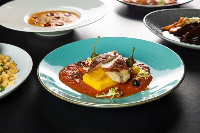 /media/14890/rohlik_bistro_jídlo